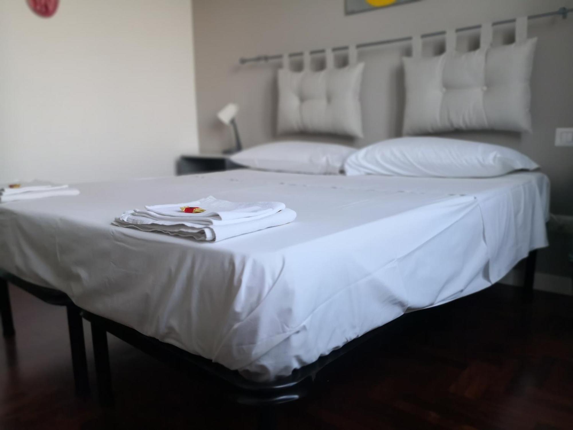 Heart Napoli Apartment Exterior photo